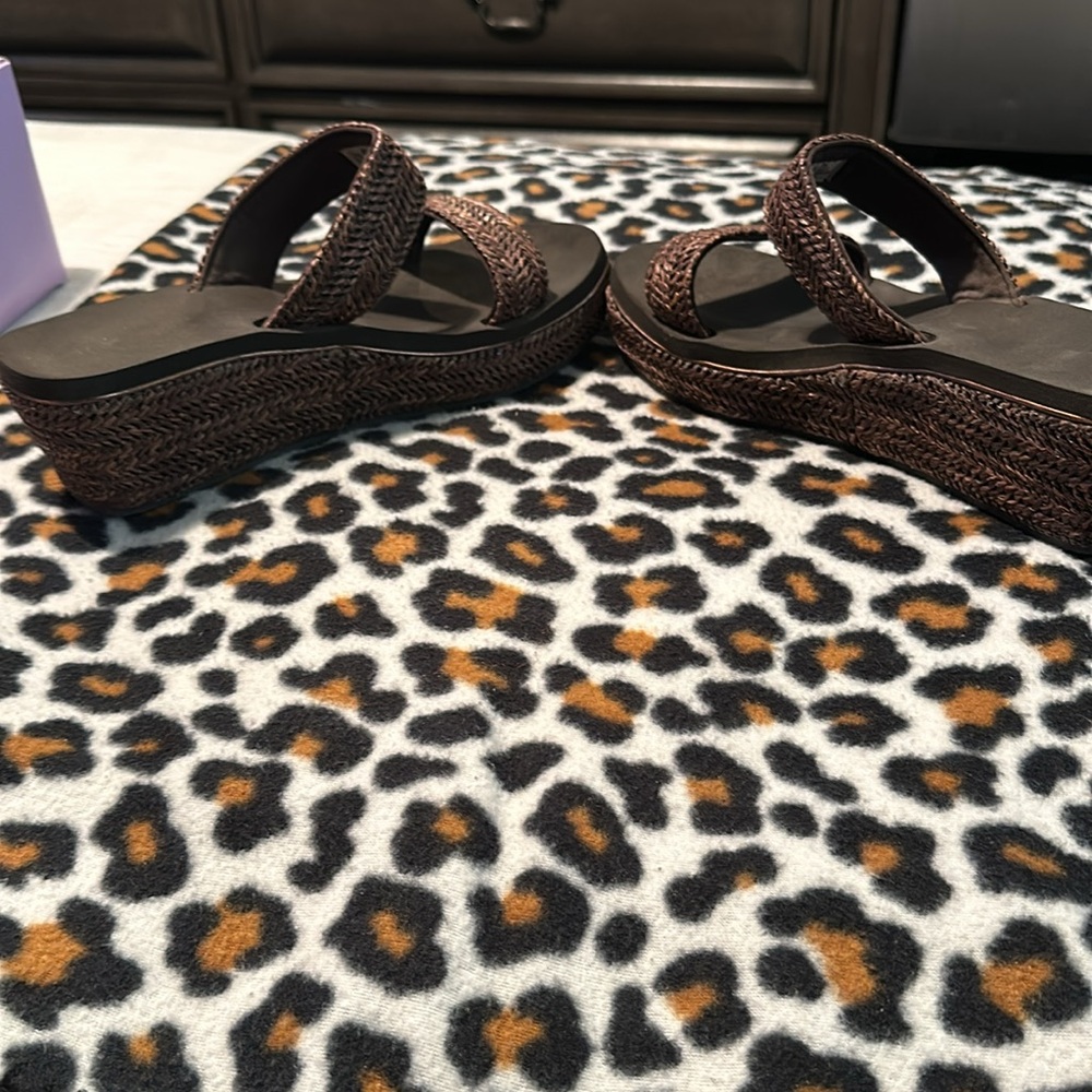 Brown Volatile - Picture 7 of 7